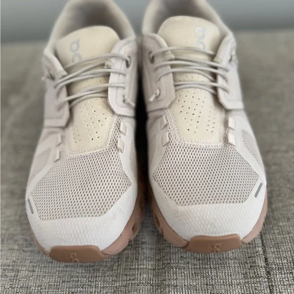 ON Cloud 5 Running Shoe Women's - Picture 4 of 10